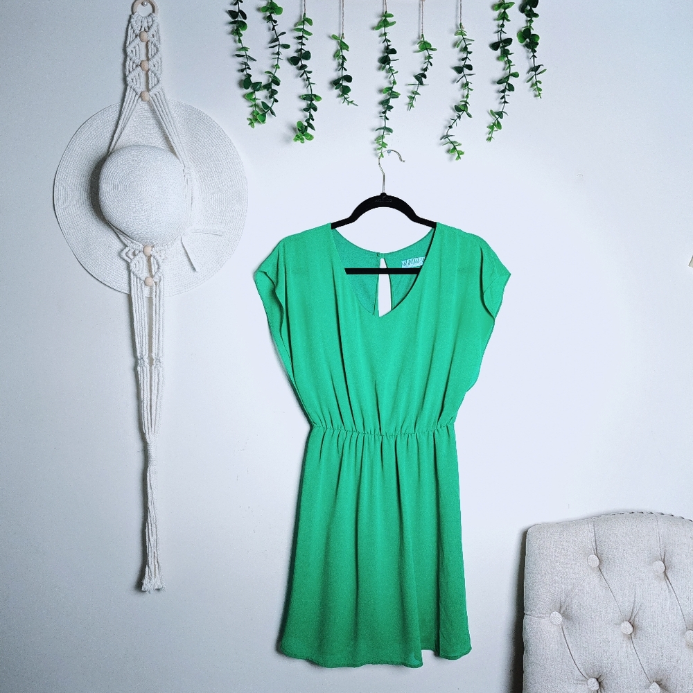 Aina Be Bright Green Chiffon Dress – Fits Like S/M
